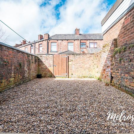 Manchester Work Stays 2Br Home With Parking & Wifi Εξωτερικό φωτογραφία