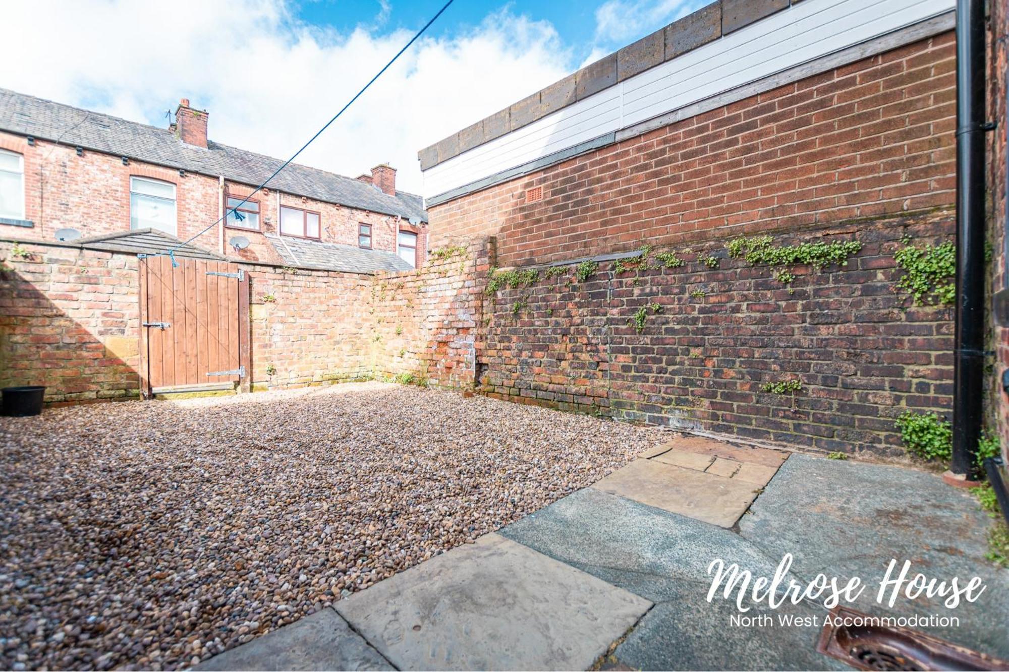 Manchester Work Stays 2Br Home With Parking & Wifi Εξωτερικό φωτογραφία