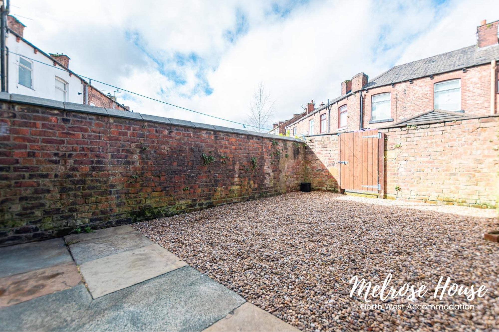 Manchester Work Stays 2Br Home With Parking & Wifi Εξωτερικό φωτογραφία
