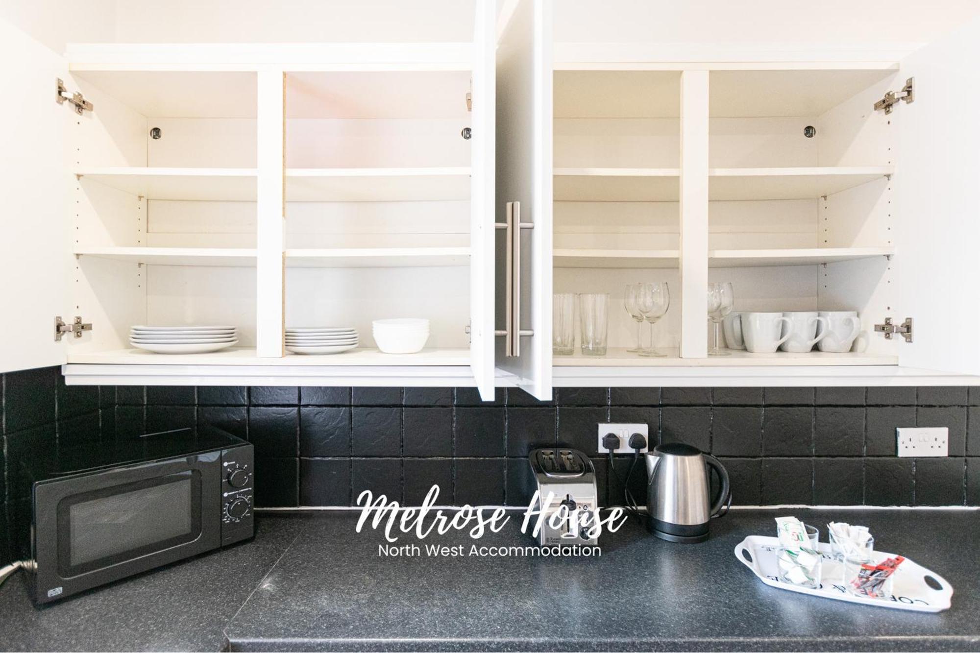 Manchester Work Stays 2Br Home With Parking & Wifi Εξωτερικό φωτογραφία