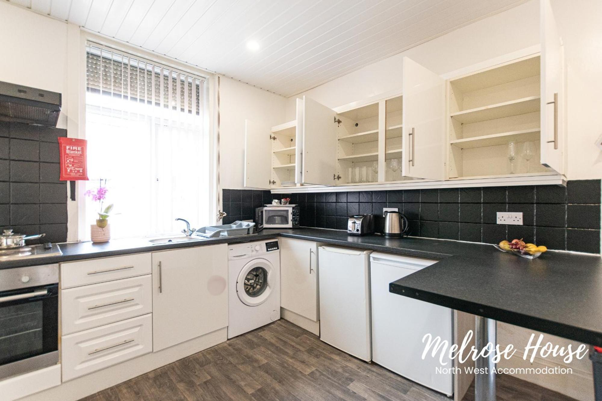 Manchester Work Stays 2Br Home With Parking & Wifi Εξωτερικό φωτογραφία