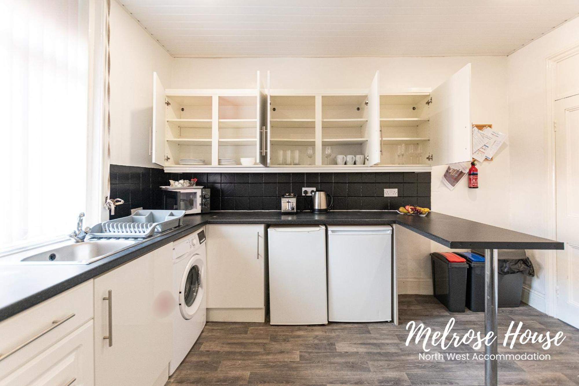 Manchester Work Stays 2Br Home With Parking & Wifi Εξωτερικό φωτογραφία