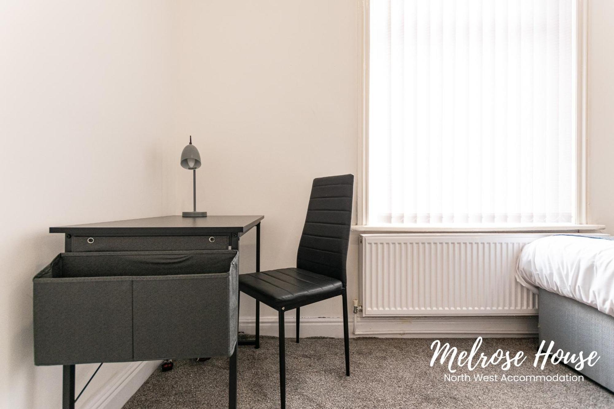Manchester Work Stays 2Br Home With Parking & Wifi Εξωτερικό φωτογραφία