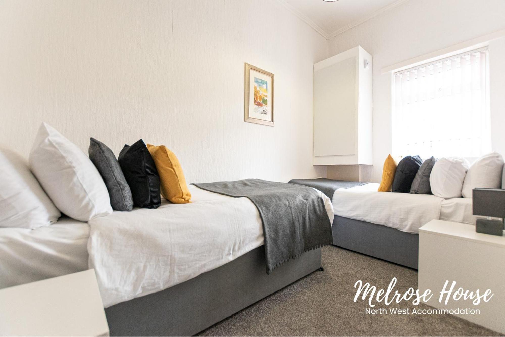 Manchester Work Stays 2Br Home With Parking & Wifi Εξωτερικό φωτογραφία