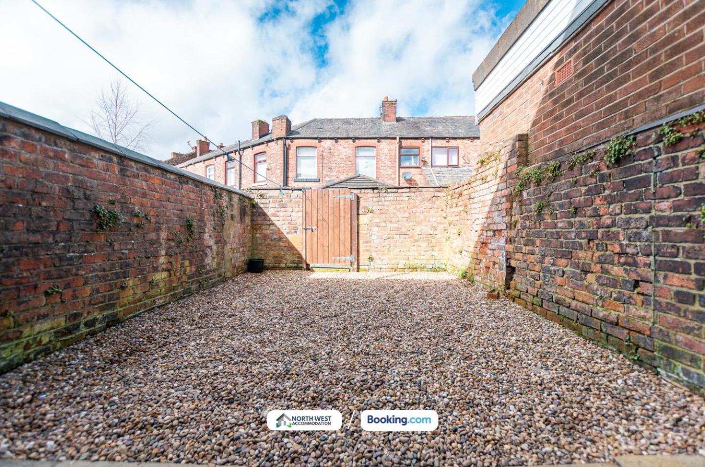 Manchester Work Stays 2Br Home With Parking & Wifi Εξωτερικό φωτογραφία