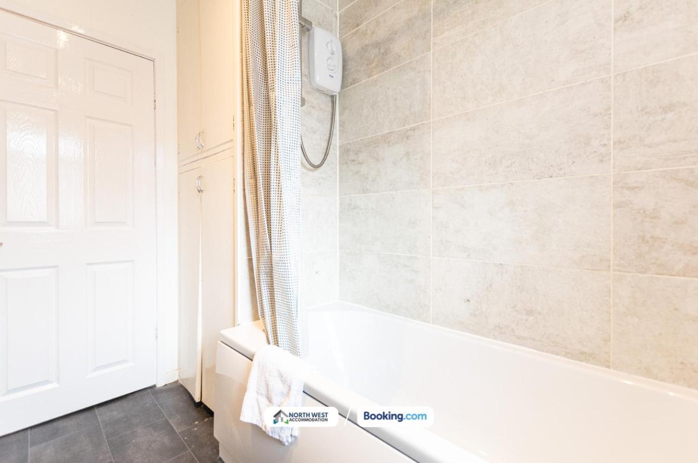 Manchester Work Stays 2Br Home With Parking & Wifi Εξωτερικό φωτογραφία